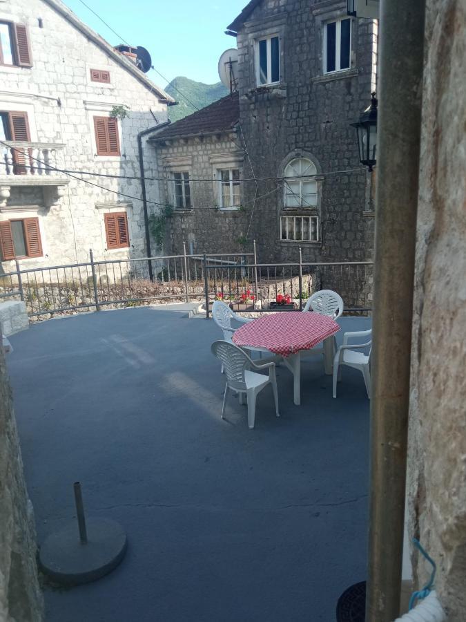 Apartment Rosic Perast Extérieur photo