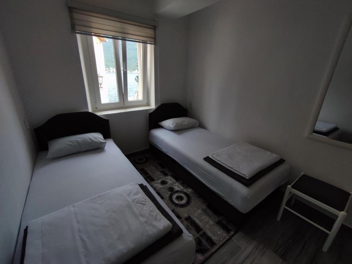 Apartment Rosic Perast Extérieur photo